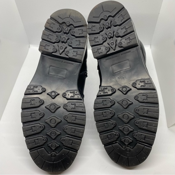 Black Leather Sherpa Lined Lamb’s Wool Boots Side Zipper Made in Canada Size 9E - Picture 8 of 8